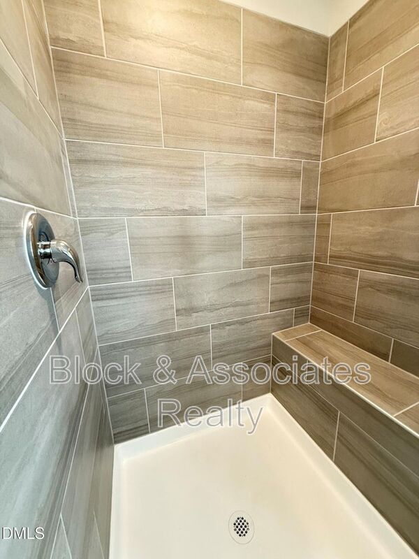 Building Photo - 304 Marmalade Sky Ln