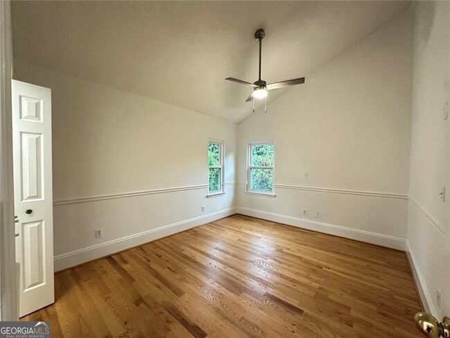 Building Photo - 1290 Sweet Woods Dr