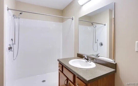 Building Photo - 1013 Deer Lakes Dr