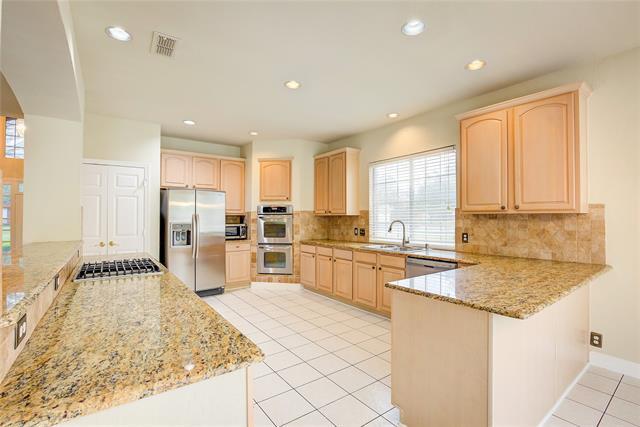 Building Photo - 219 Canyon Lake Dr