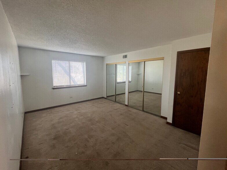 Building Photo - 1452 Carol Ct