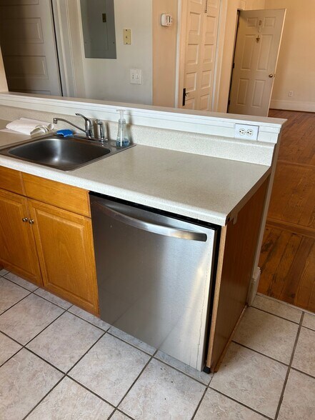 Building Photo - 26 N Congress St