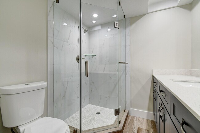 Building Photo - 1200 SW 12th Ct