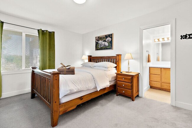 Building Photo - 2809 N Starr St