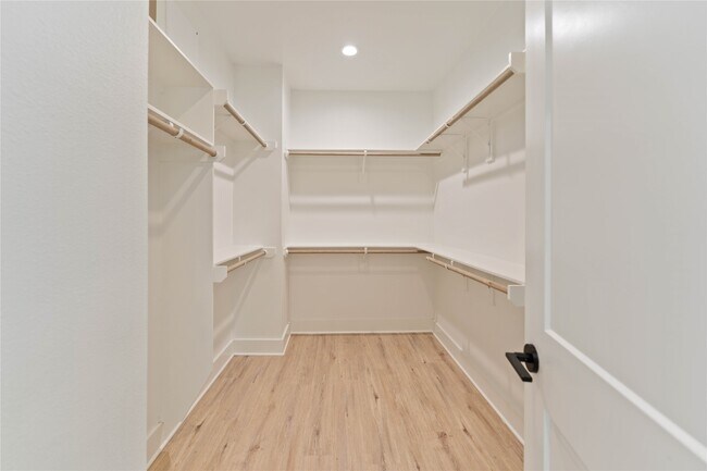 Building Photo - 4109 Hare St