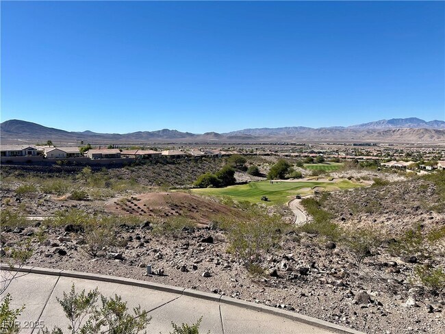 Building Photo - 2487 Hardin Ridge Dr