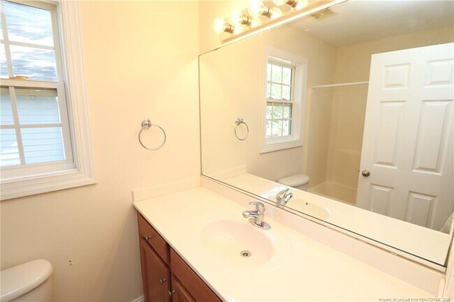 Building Photo - 125 Gremar Dr.
