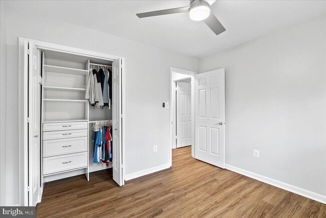 Building Photo - 9303 Macswain Pl