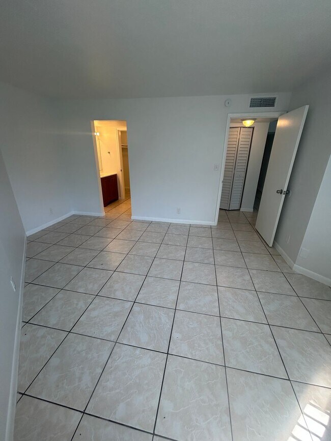 Building Photo - Welcome Home Savings! — Get 50% off your first month’s rent!