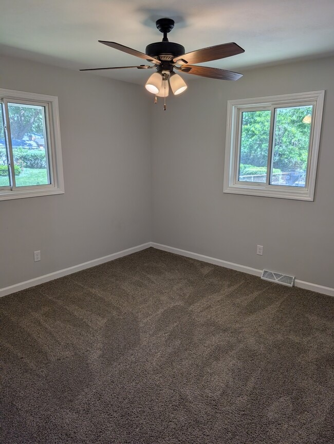 Building Photo - 1716 Georgetown Dr