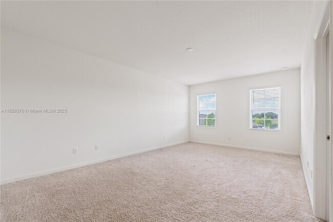 Building Photo - 5305 Fantasy Dr