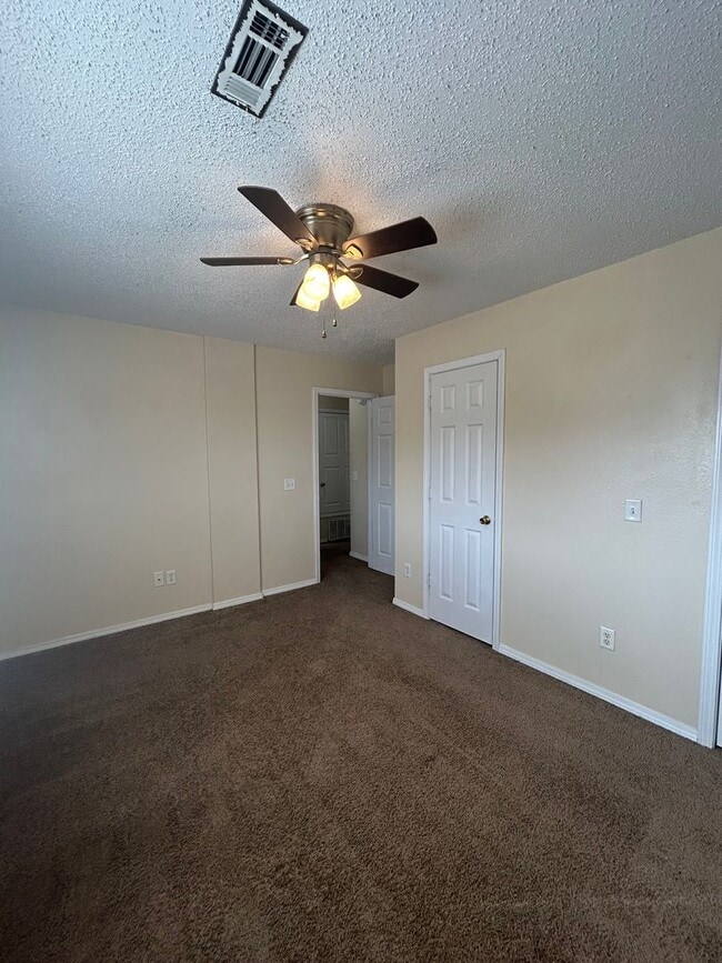 Building Photo - 3400 SW Landau Ct