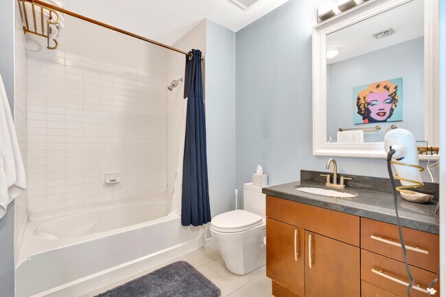 Building Photo - 300 S Australian Ave