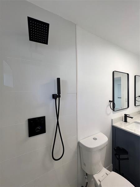 Building Photo - 2115 N Ocean Blvd