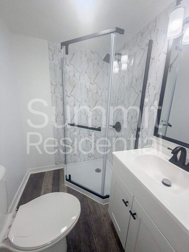 Building Photo - 2 bedroom 1 bathroom Home in Mansfield!!