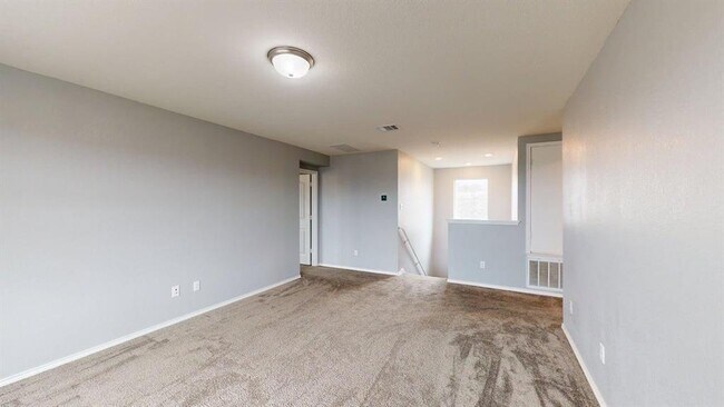 Building Photo - 387 Gustaf Trl