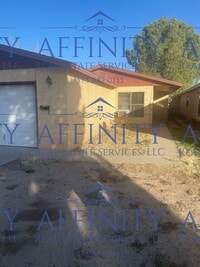 Building Photo - 3 bedroom home