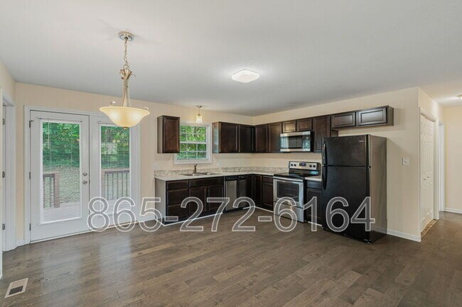 Building Photo - 2617 Alice Bell Rd