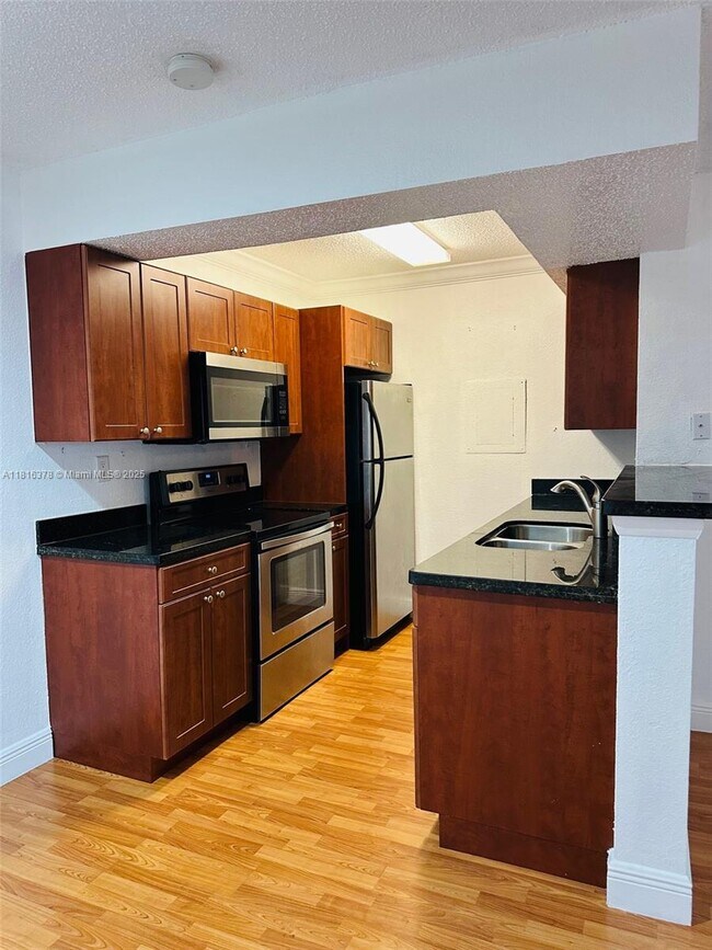 Building Photo - 15680 SW 106th Ln