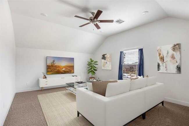 Building Photo - Very functional floor plan, has game room/...