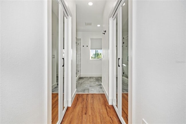 Building Photo - 2727 W Chestnut St