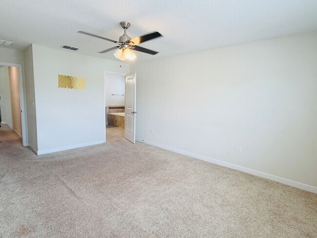 Building Photo - 4 Bed 2.5 Bath Single Family in Storey Lake