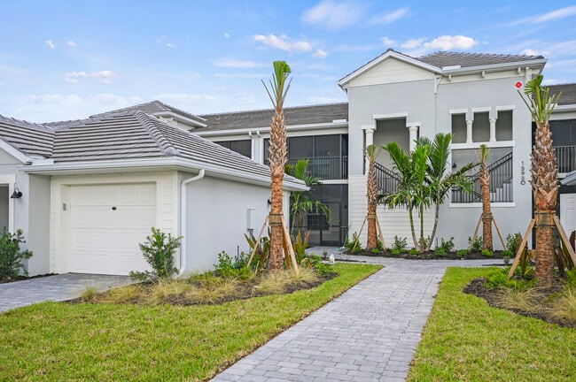 Building Photo - 15950 Grassland Ln