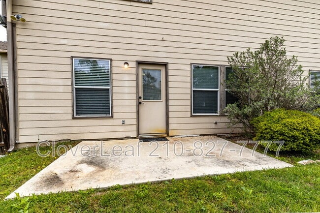 Building Photo - 2208 Sunderidge