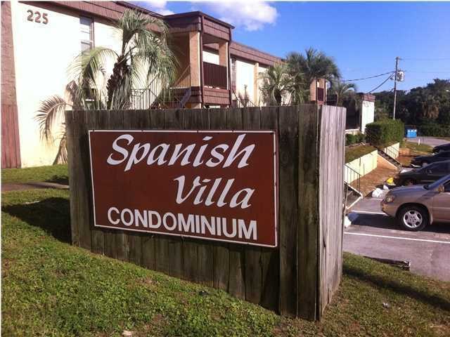 Building Photo - 402 Marshall Ct