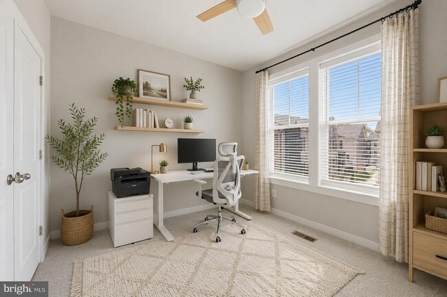 Building Photo - 283 Willis St