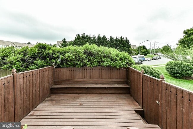 Building Photo - 12856 Mill Brook Ct