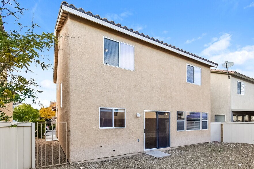 Building Photo - 8028 N Copperhead Creek St