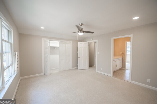 Building Photo - 290 Ginger Cake Rd