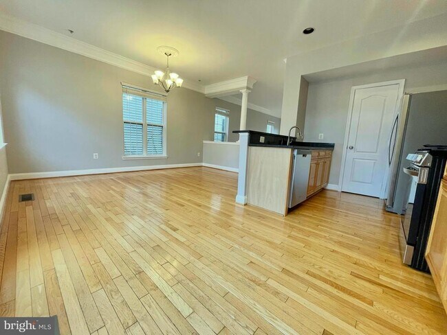 Building Photo - 23411 Rainbow Arch Dr