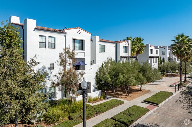 Building Photo - Paseos at Montclair North