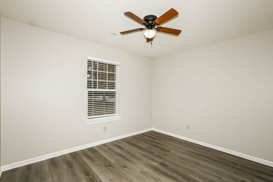 Building Photo - 10802 Washington Bay Dr