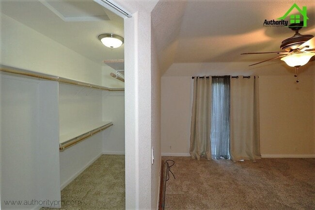 Building Photo - 1708 Gold Hills Dr