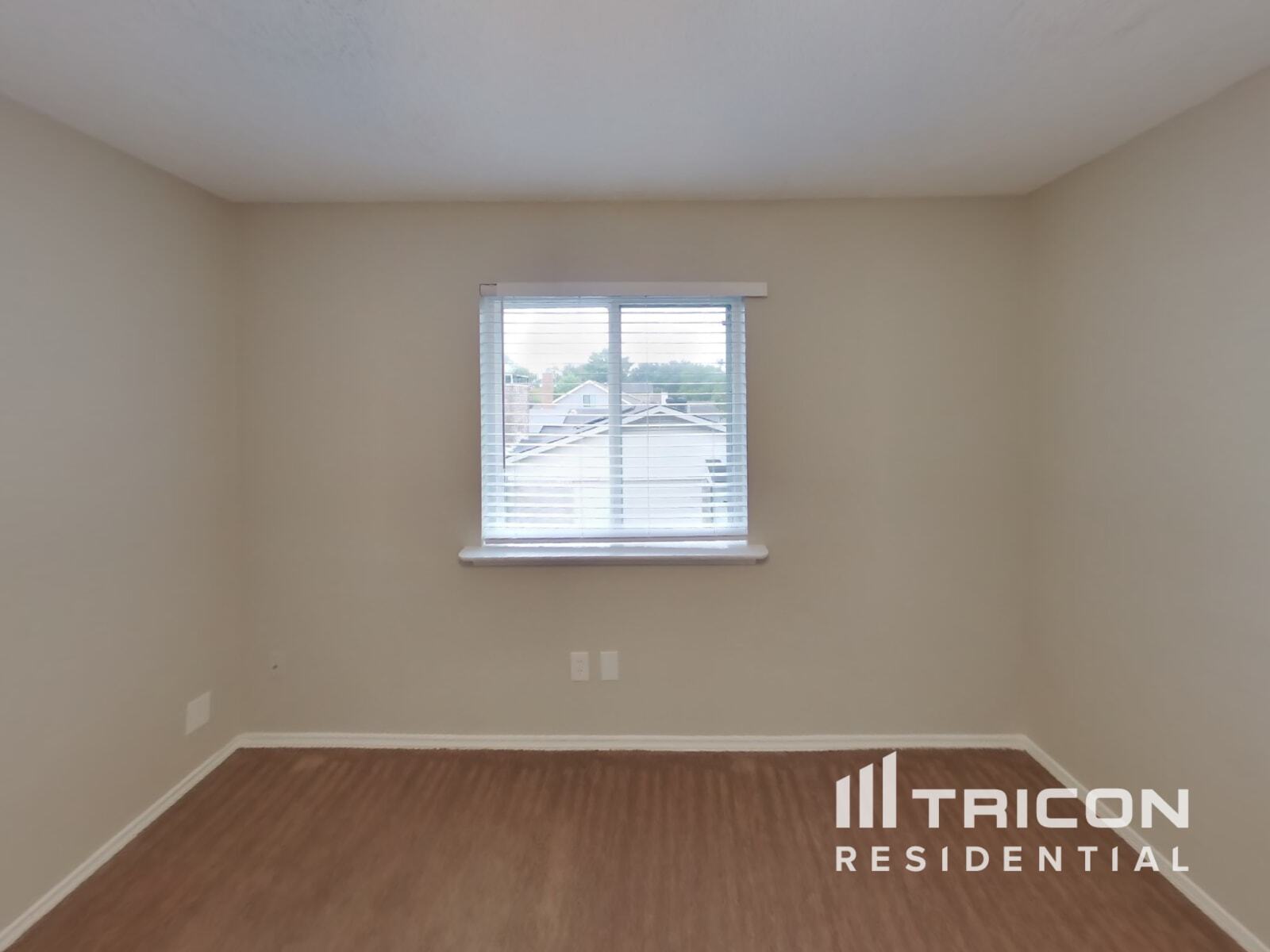 Building Photo - 4219 Glen Springs Dr