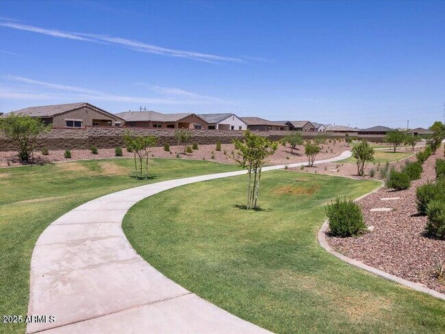 Building Photo - 41740 W Sonoran Trail