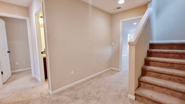 Building Photo - Beautiful Cedar Mills Home With An Easy Co...