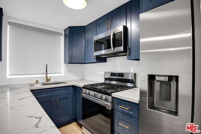 Building Photo - 1021 N Genesee Ave