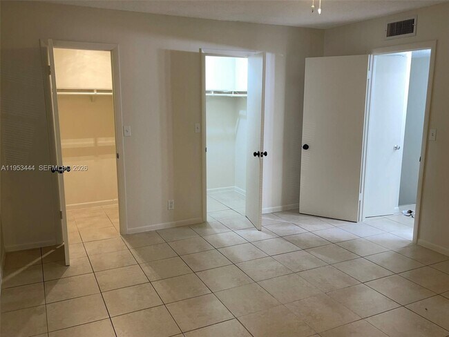 Building Photo - 5953 NW 25th Ct