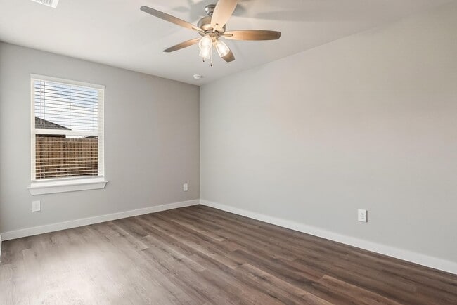 Building Photo - 2633 Baron Ave