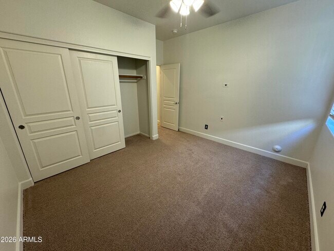 Building Photo - 1127 W Mesquite St