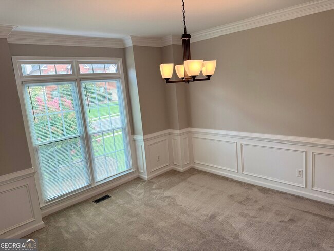 Building Photo - 1770 Highland Oaks Way NE