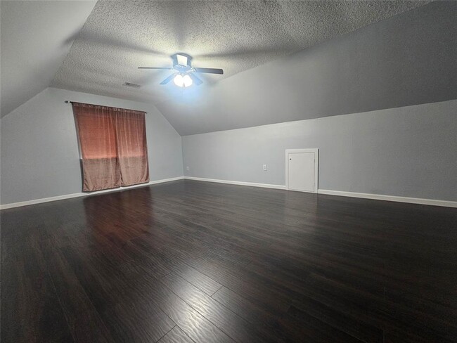 Building Photo - 10603 Georgian Dr