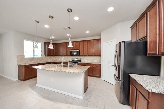 Building Photo - 5118 Kingship Ct