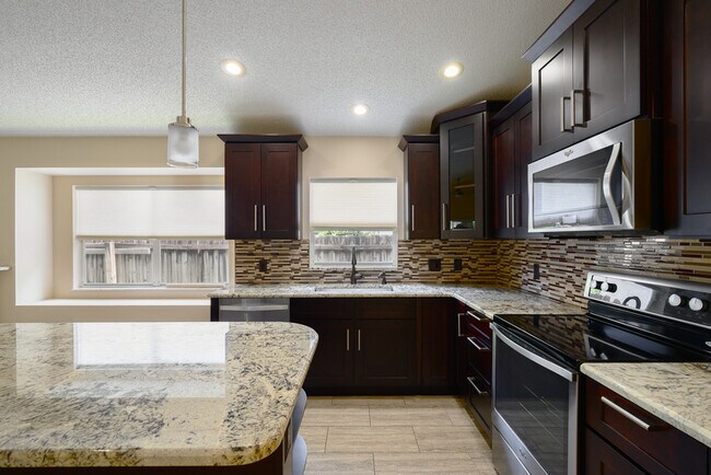 Building Photo - 12803 Maribou Cir