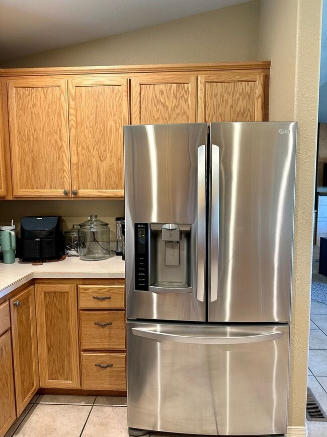 Building Photo - 3bdrm, 2bath Harbor Isles Golf Course Condo with deck