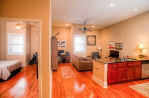 Building Photo - 208-208 Broad St